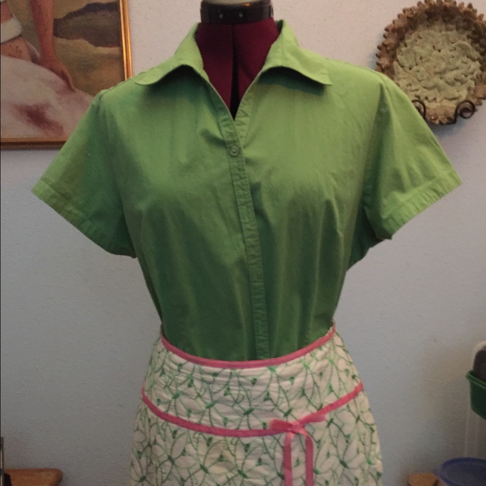 Green cotton button up shirt